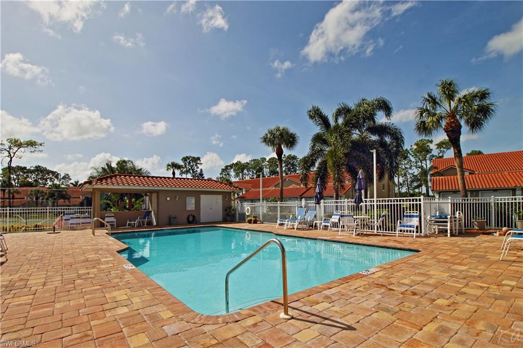 COBBLESTONE COURT - Residential