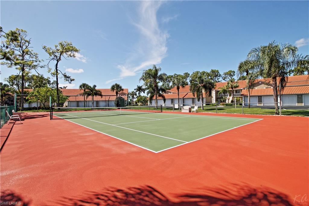 COBBLESTONE COURT - Residential