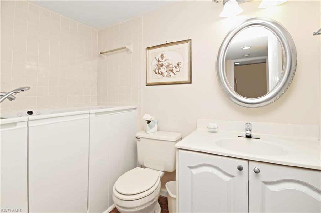 COBBLESTONE COURT - Residential