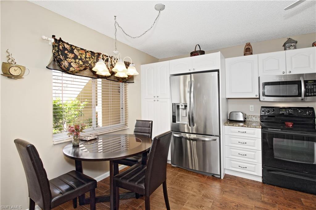 COBBLESTONE COURT - Residential