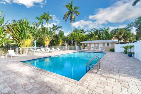 Photo of 3032 Sandpiper Bay CIR #G104, NAPLES, FL 34112 (MLS # 225041099)