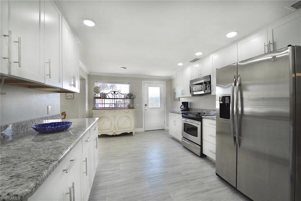 LYNNS HIGHLAND PARK - Residential