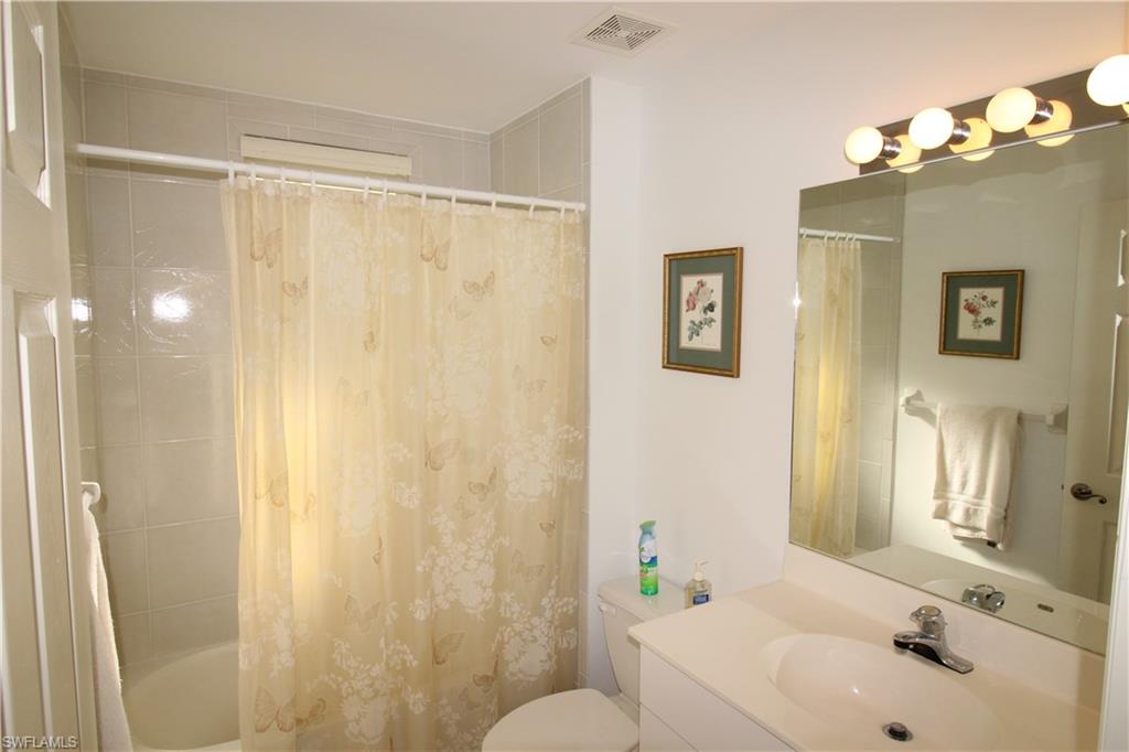 CROWN POINTE SHORES - Residential