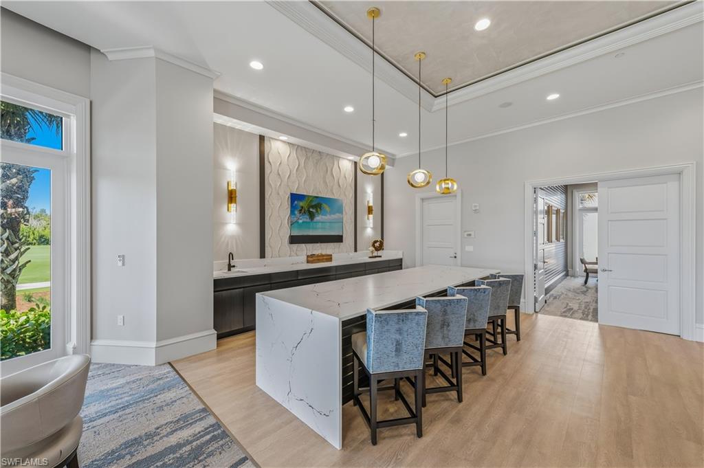 ESPERIA SOUTH - Residential