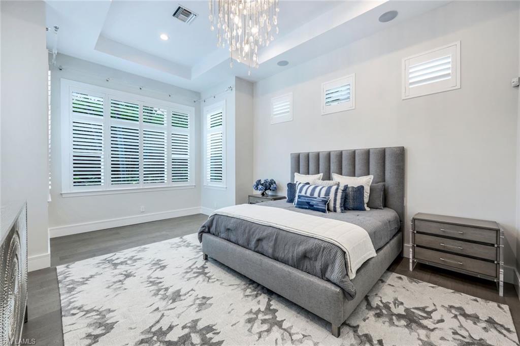 PARK SHORE - Residential