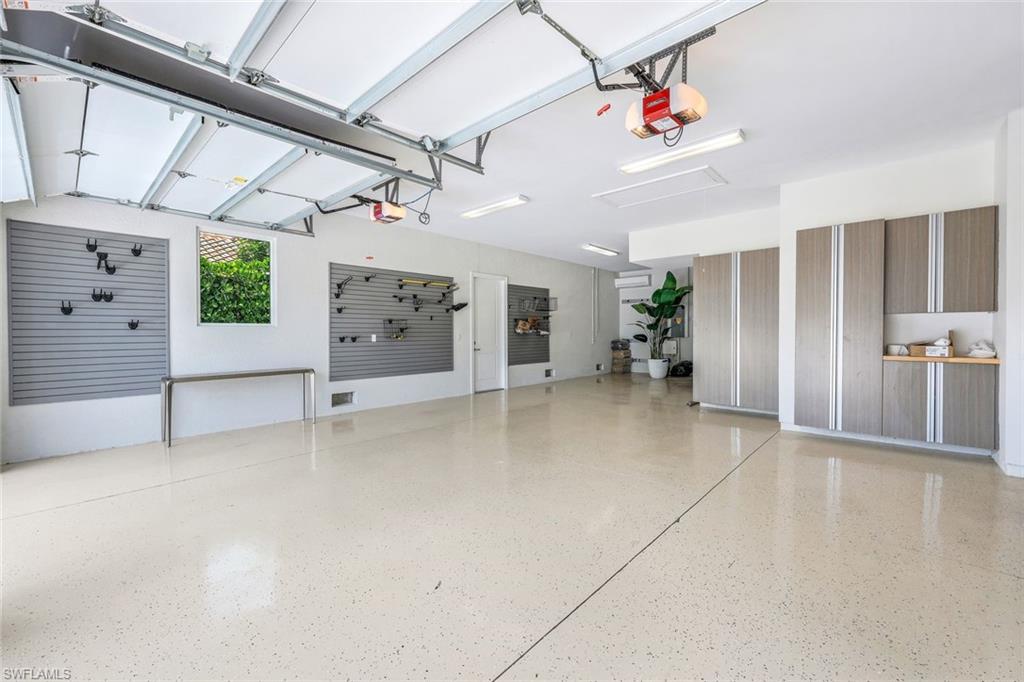 PARK SHORE - Residential