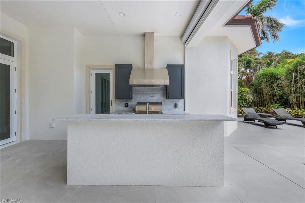 PARK SHORE - Residential