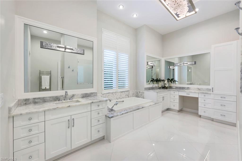 PARK SHORE - Residential