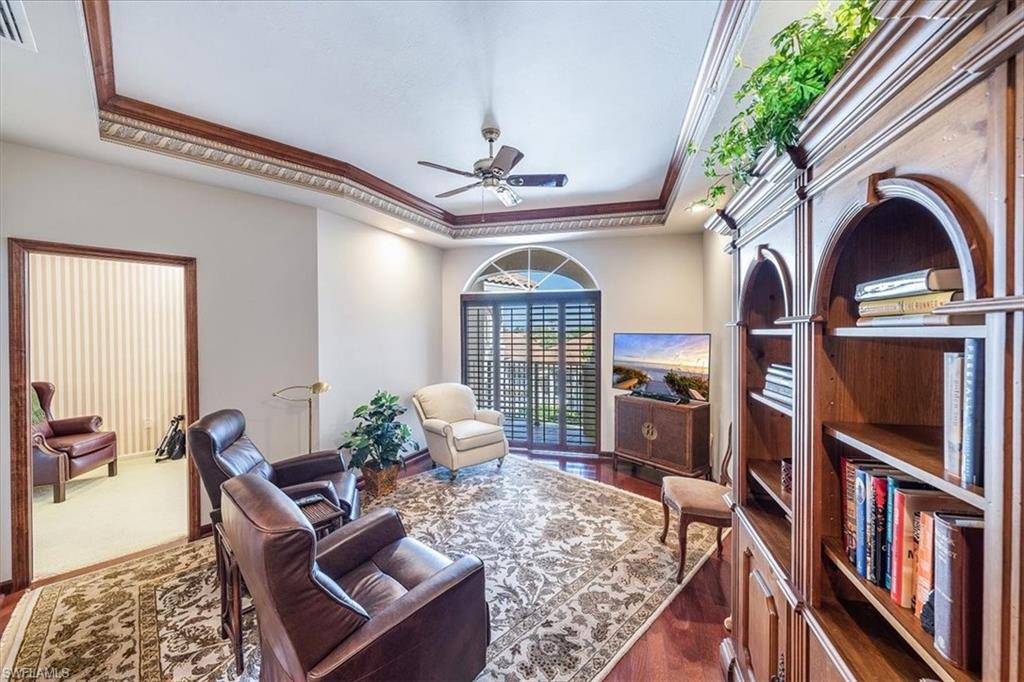 CRESCENT - Residential