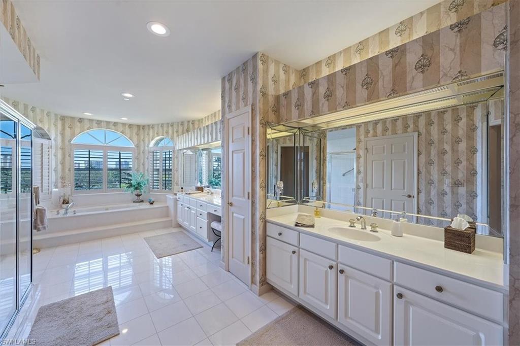 CRESCENT - Residential