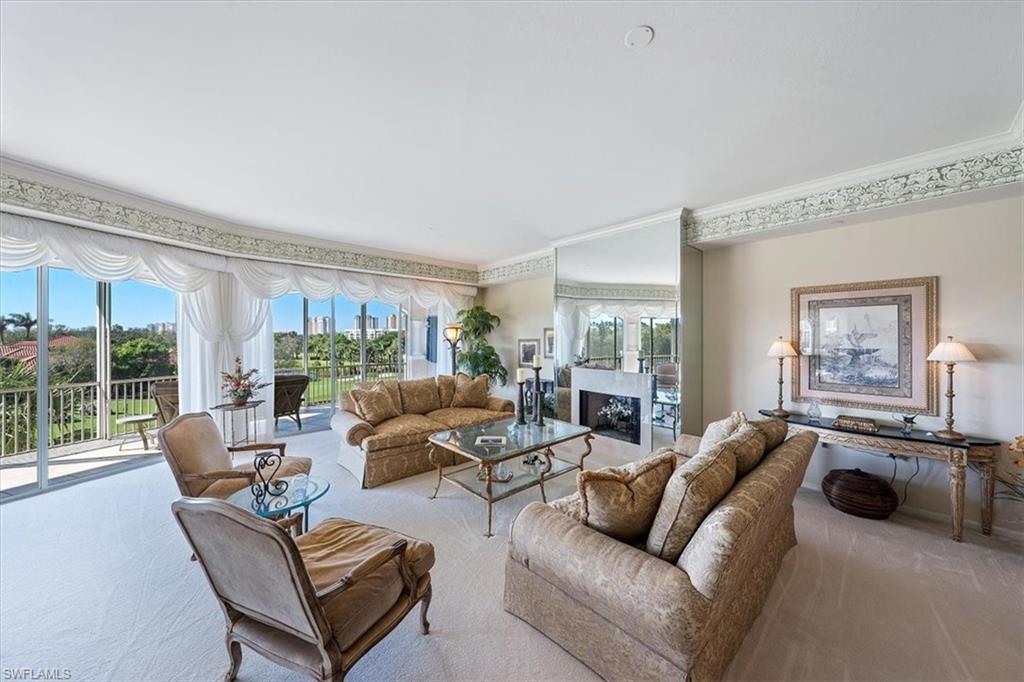 CRESCENT - Residential