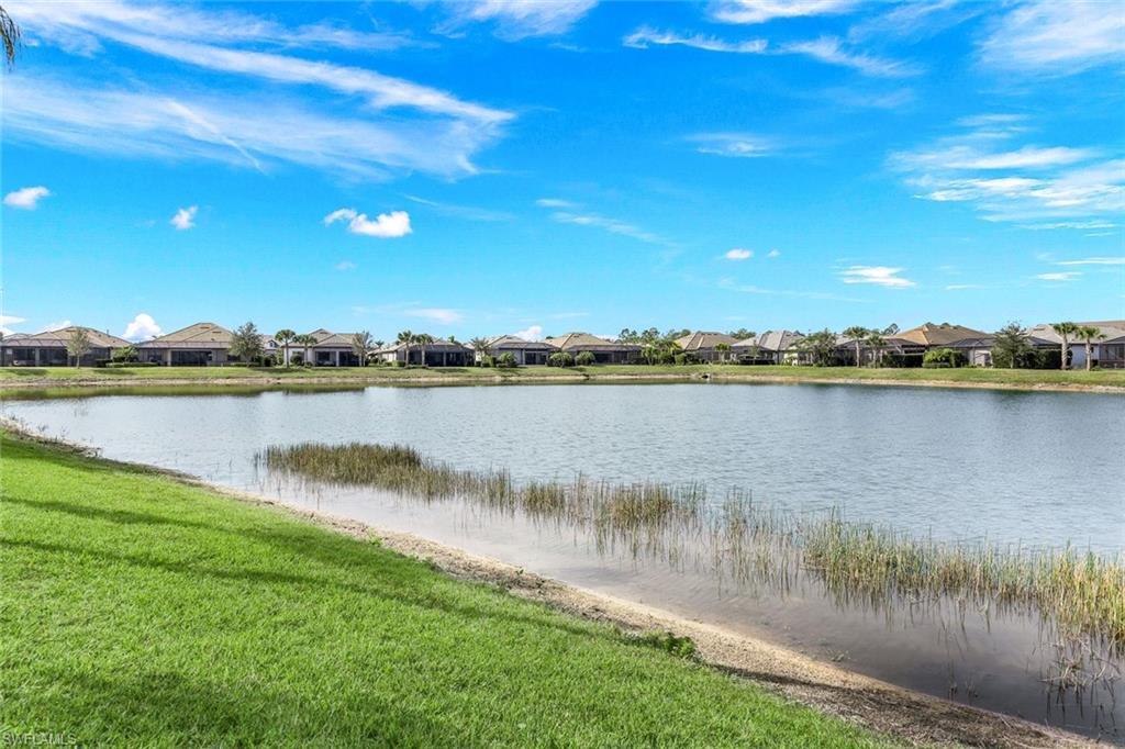 WINDING CYPRESS - Residential