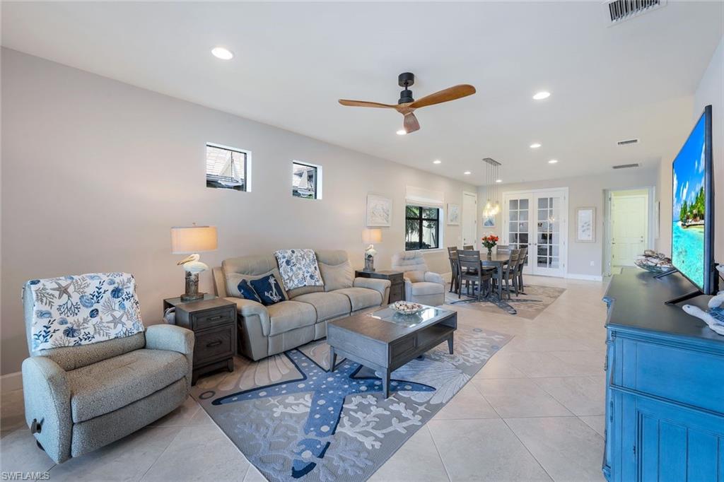 WINDING CYPRESS - Residential