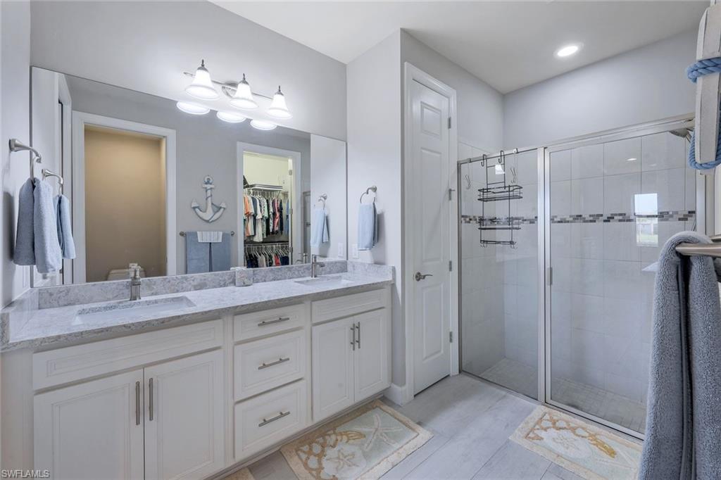 WINDING CYPRESS - Residential