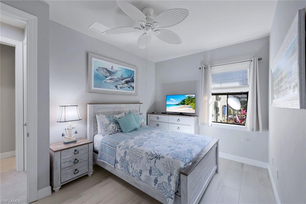 WINDING CYPRESS - Residential