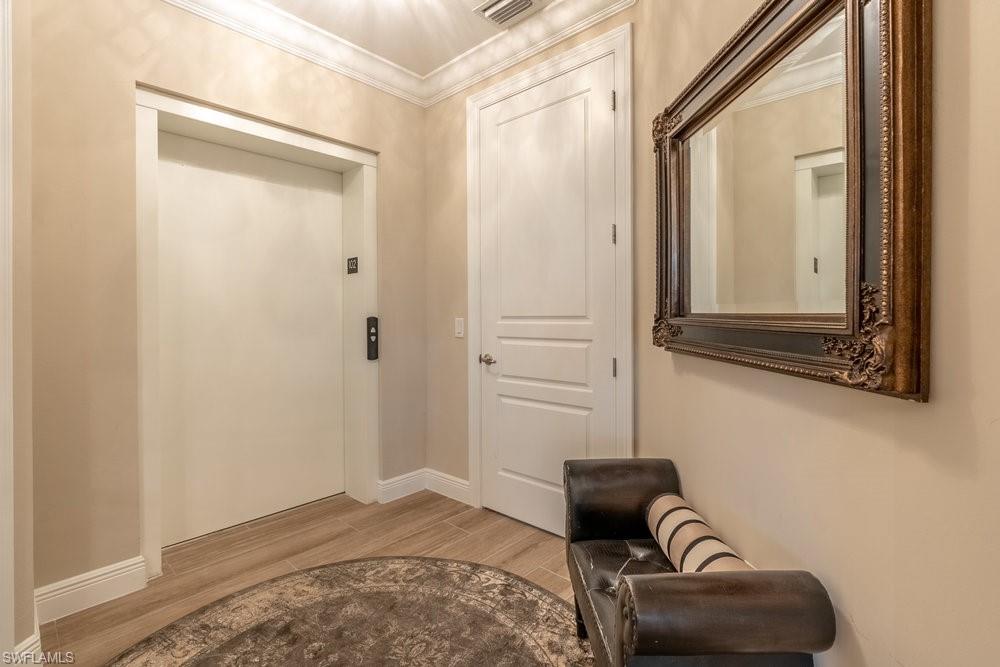 VIANSA - Residential Lease