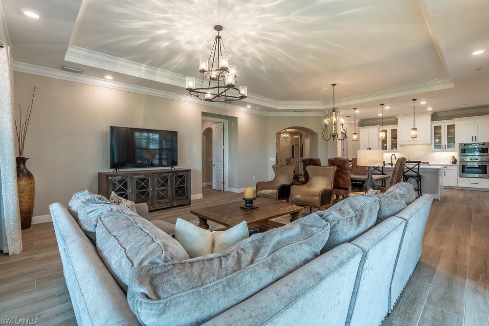 VIANSA - Residential Lease