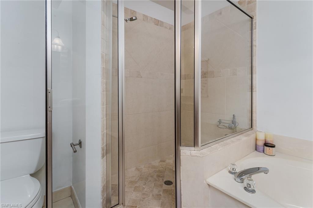 HUNTINGTON LAKES - Residential