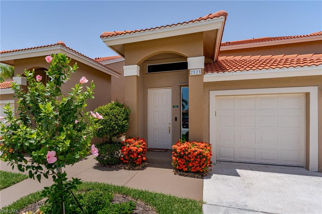 HUNTINGTON LAKES - Residential