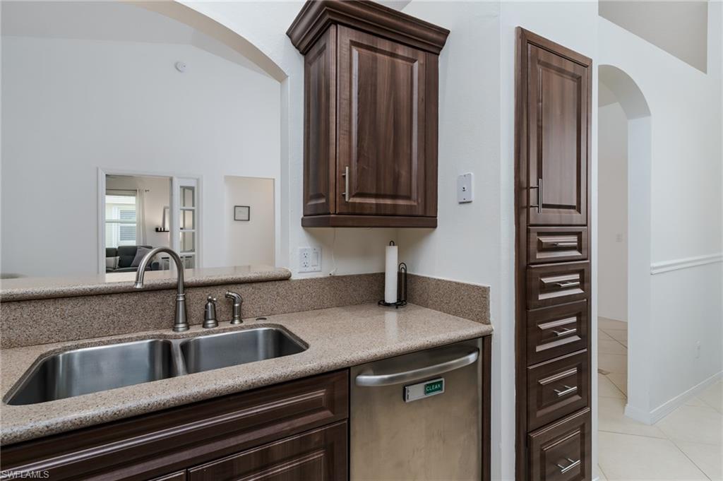 HUNTINGTON LAKES - Residential