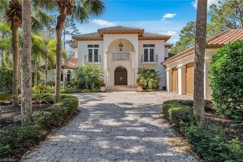 837 Barcarmil Way, Naples, FL 34110 - #: 225023694