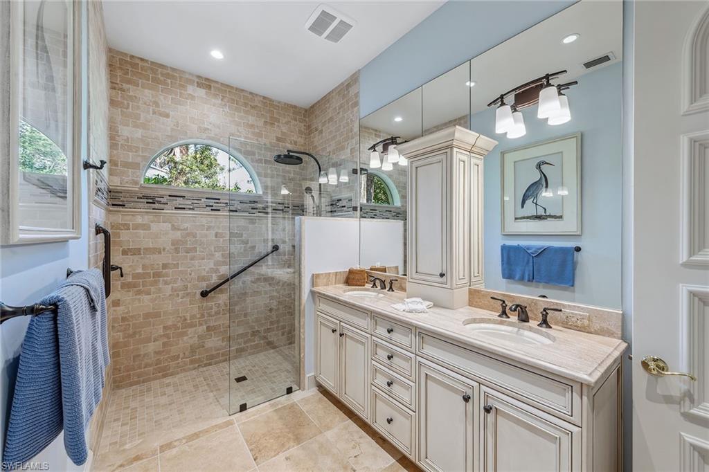 COLLIERS RESERVE - Residential