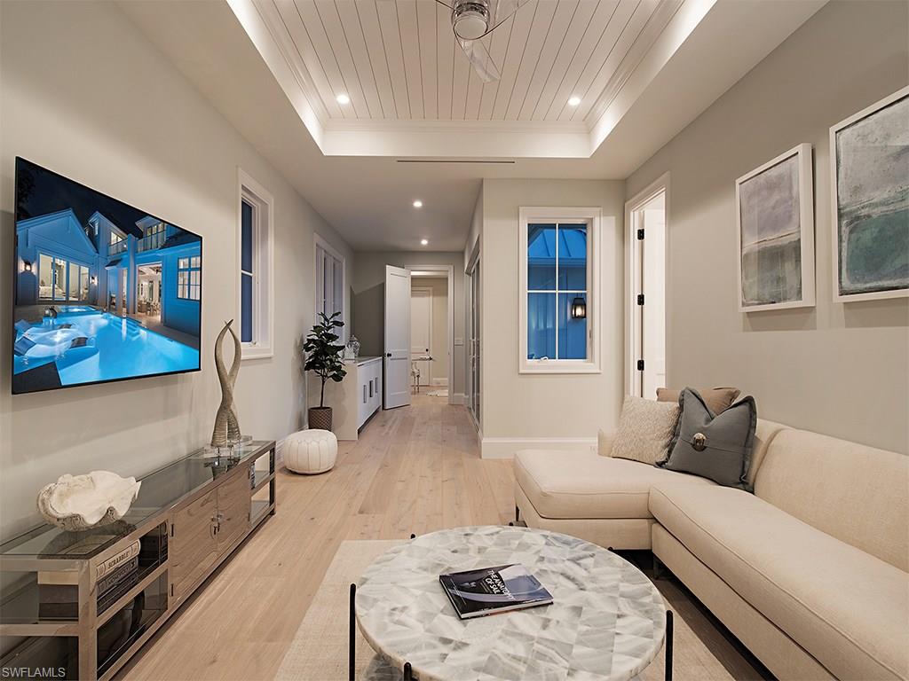 OLDE NAPLES - Residential