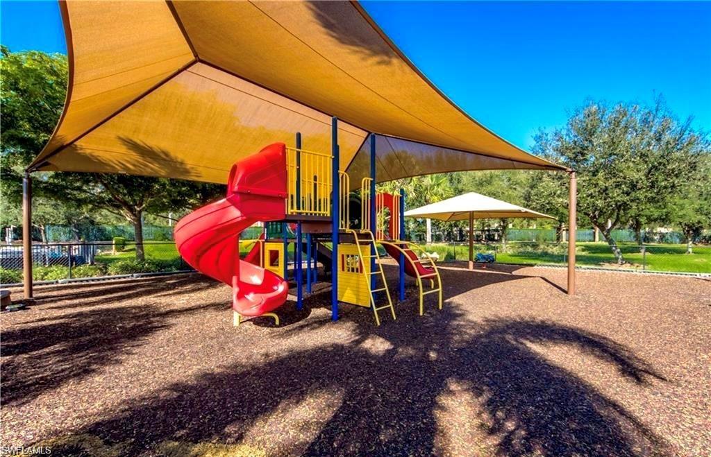 STONEYBROOK - Residential Lease