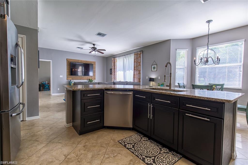 STONEYBROOK - Residential Lease