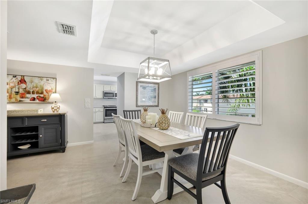 GLADES COUNTRY CLUB - Residential