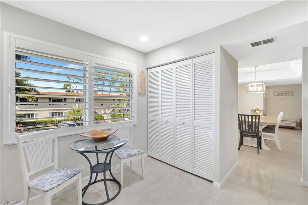 GLADES COUNTRY CLUB - Residential