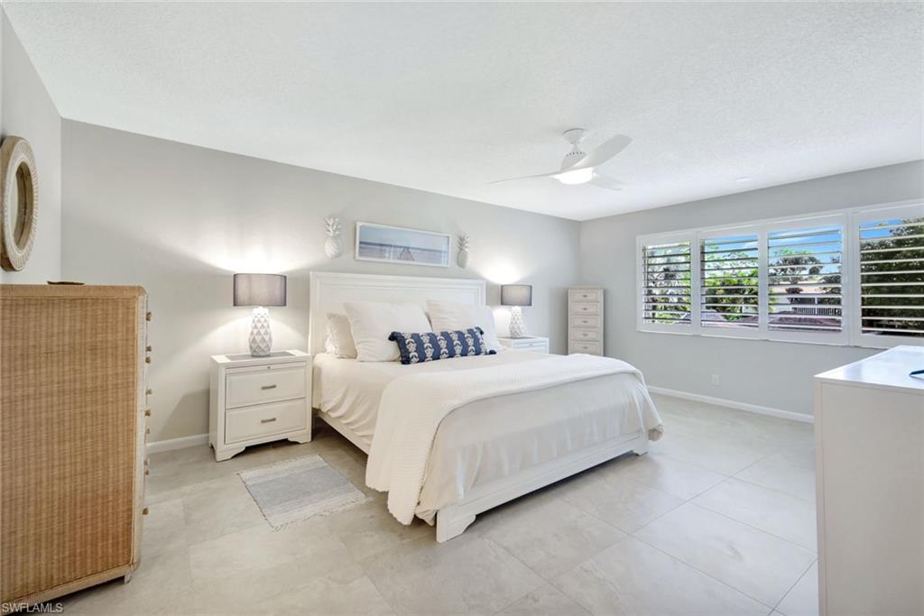 GLADES COUNTRY CLUB - Residential