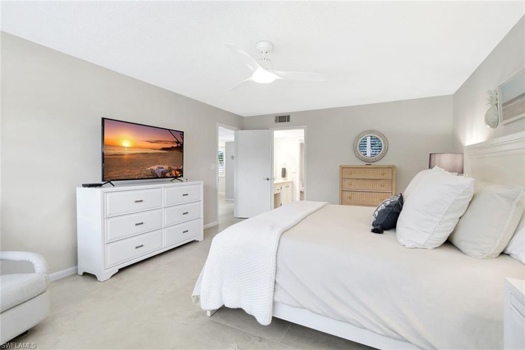 GLADES COUNTRY CLUB - Residential