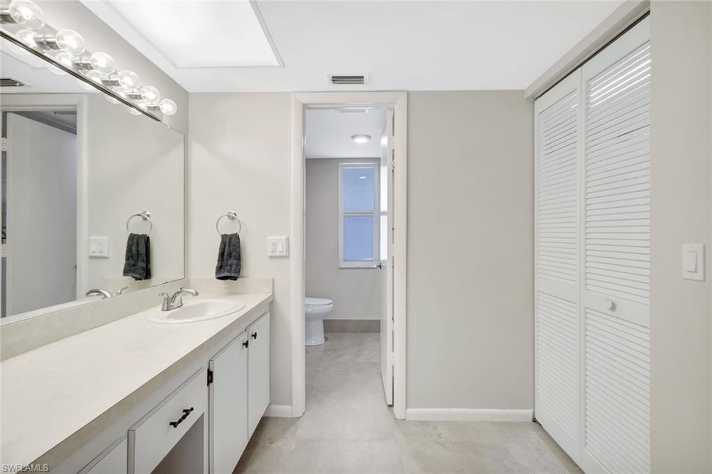 GLADES COUNTRY CLUB - Residential