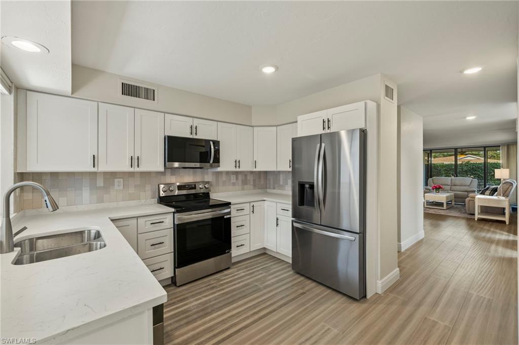 SOMERSET AT MOORINGS - Residential Lease