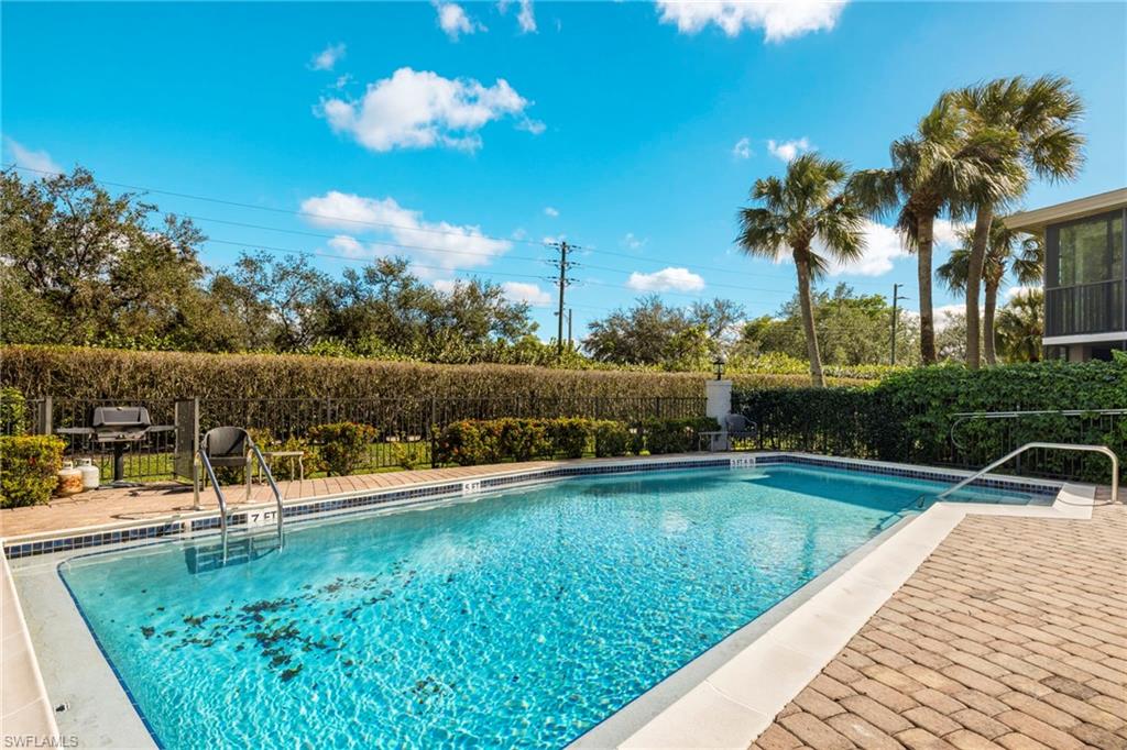 SOMERSET AT MOORINGS - Residential Lease