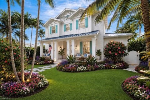 Photo of 160 Broad AVE S, NAPLES, FL 34102 (MLS # 226019430)