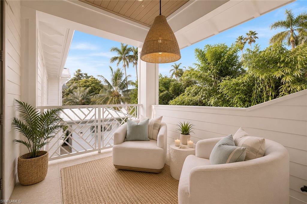 OLDE NAPLES - Residential