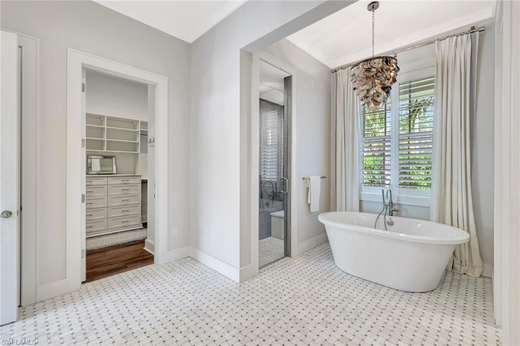 OLDE NAPLES - Residential