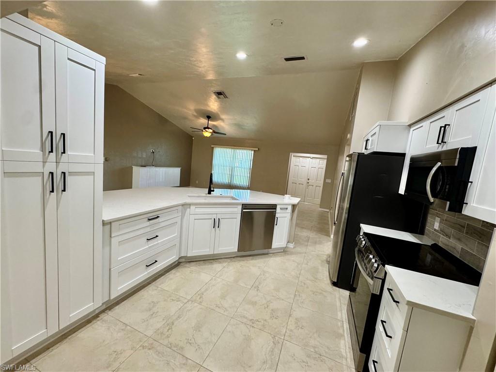 SPRING LAKES - Residential