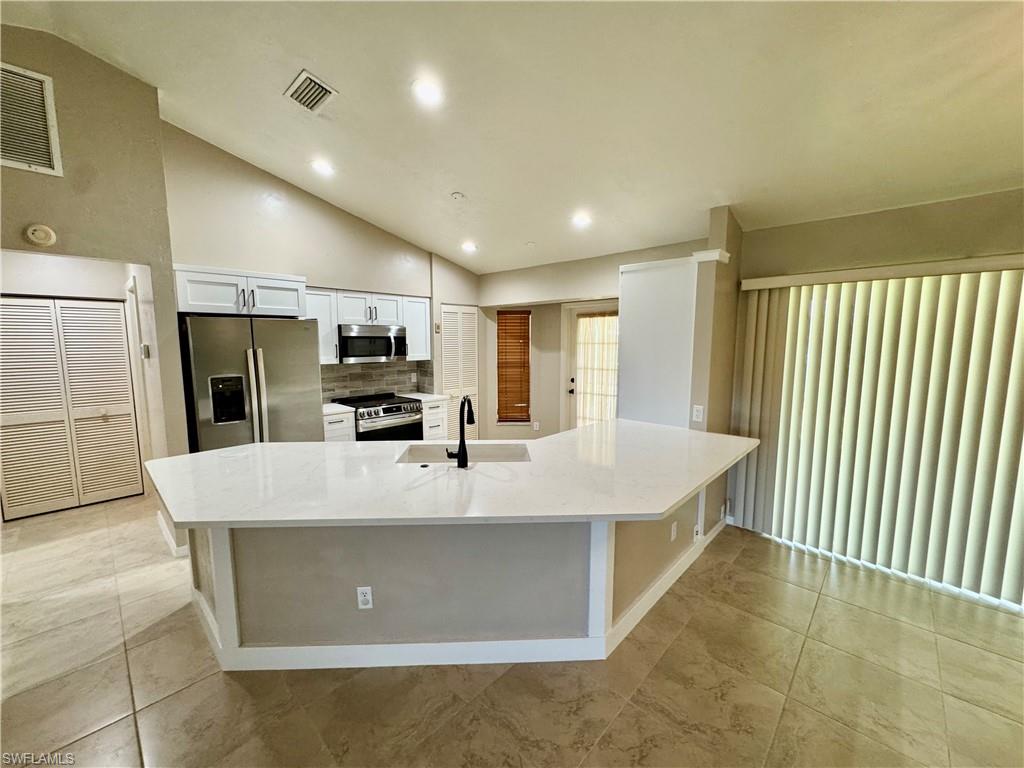 SPRING LAKES - Residential