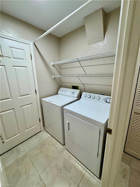 SPRING LAKES - Residential