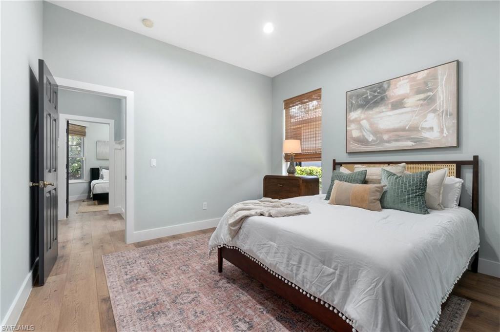 WILSHIRE LAKES - Residential