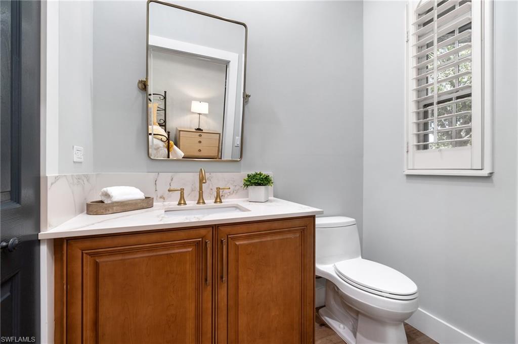 WILSHIRE LAKES - Residential