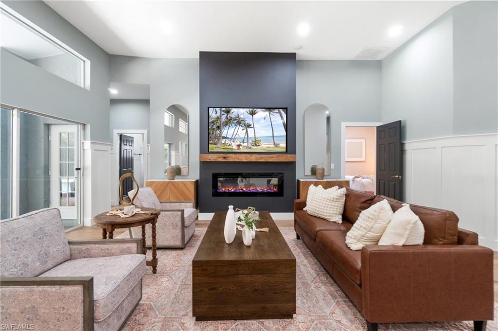 WILSHIRE LAKES - Residential