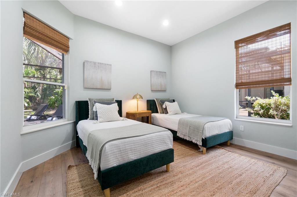 WILSHIRE LAKES - Residential