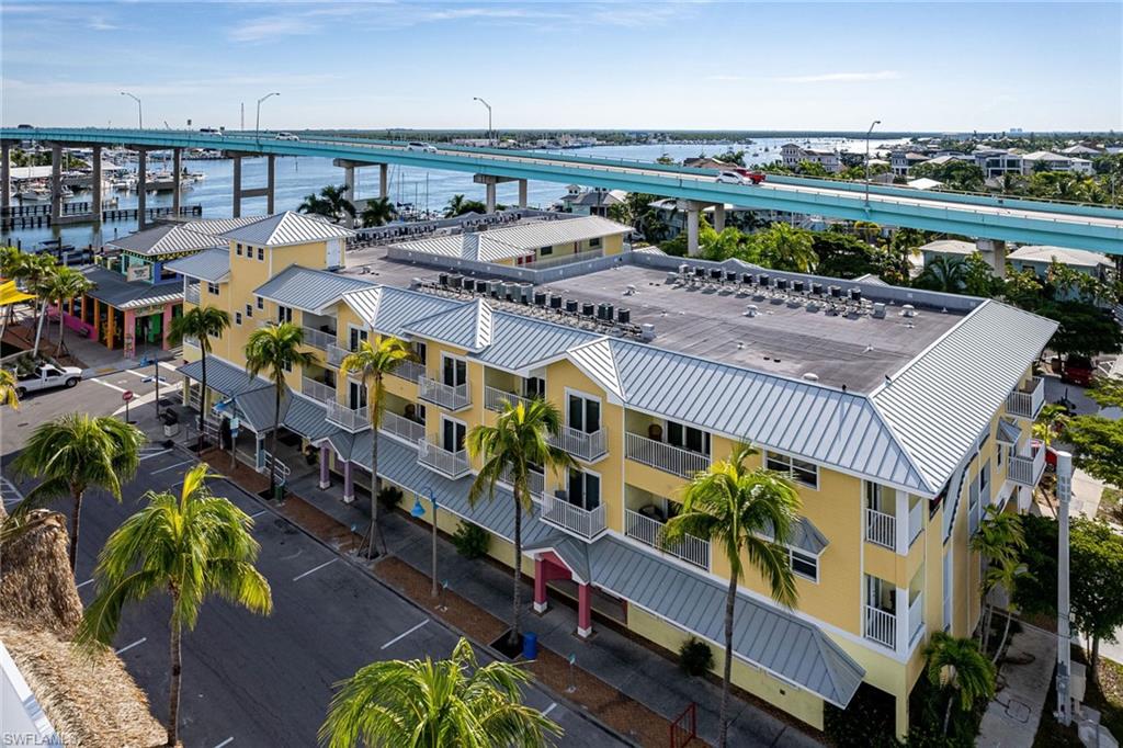 HARBOUR HOUSE AT THE INN - Residential
