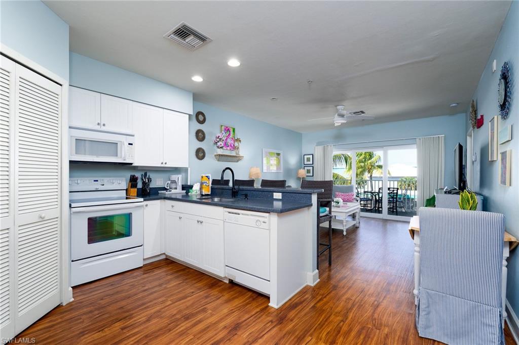 HARBOUR HOUSE AT THE INN - Residential