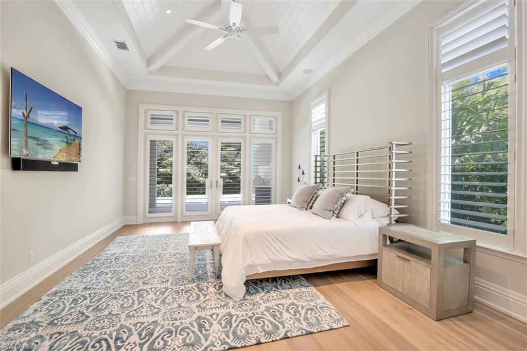 MOORINGS - Residential