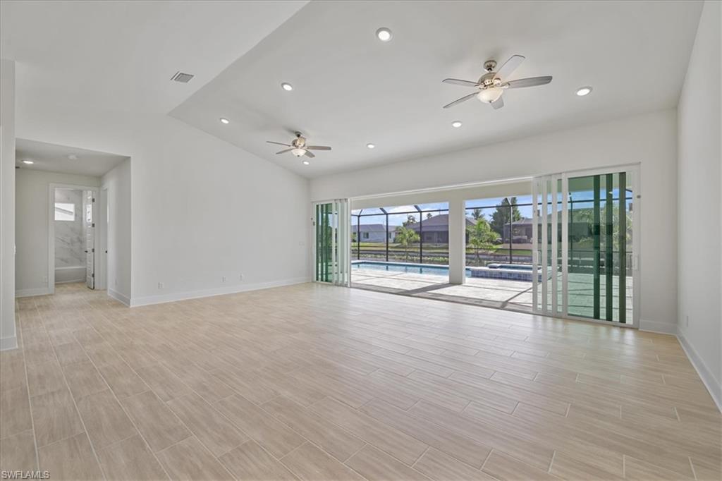 CAPE CORAL - Residential